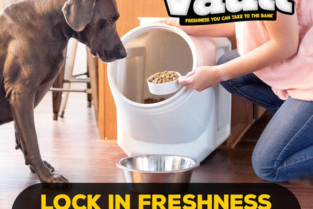 Vittles Vault Stackable Airtight Pet Food Storage Container